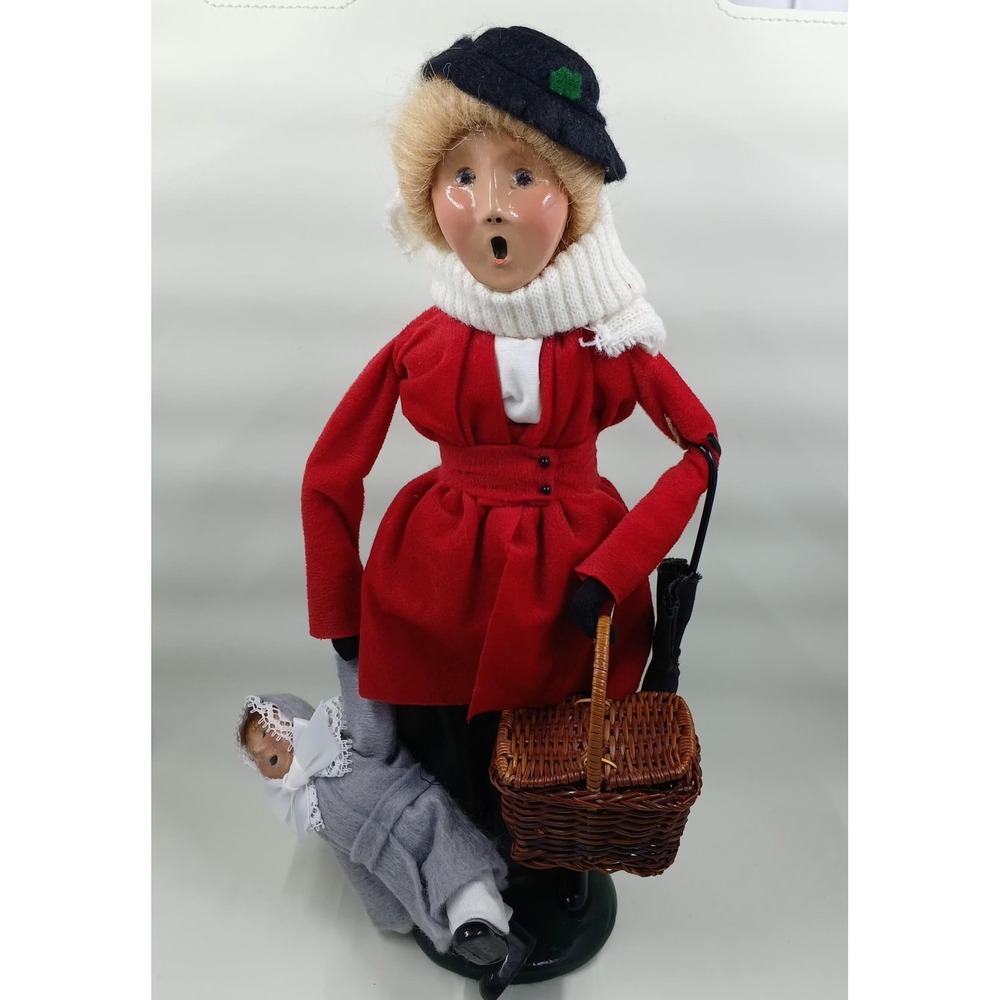 Vintage Byers Choice The Carolers Nanny With Baby Basket 1996 USA‎ Figurine Doll